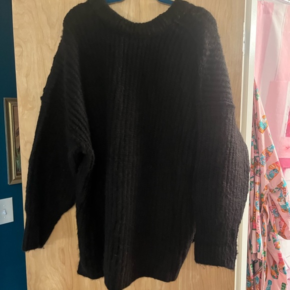 Free People XL Black Oversized Sweater - Picture 7 of 8